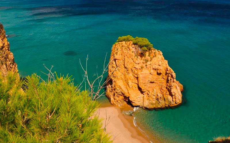 Buchten von Begur, Illa Roja