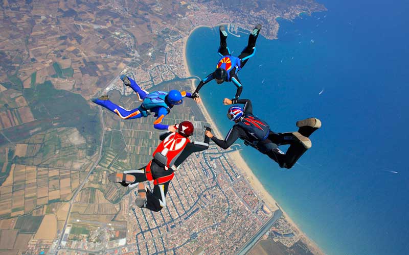 Sportactiviteiten aan de Costa Brava, parachutespringen
