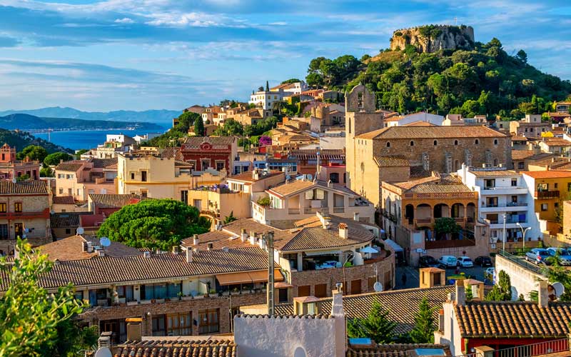 Pueblos más bonitos de Girona, Begur