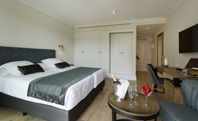 Double room with sea views